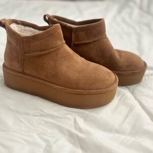 Madden Girl Cozy Mini Platform Bootie